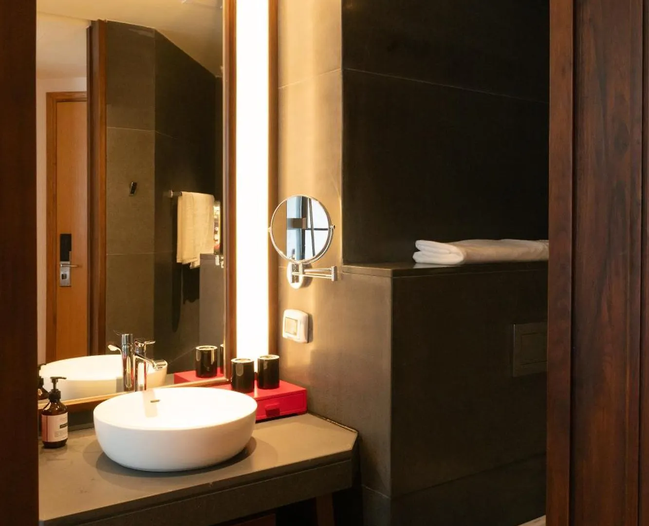 Suzu Saigon - A Boutique Hotel Ho Chi Minh City