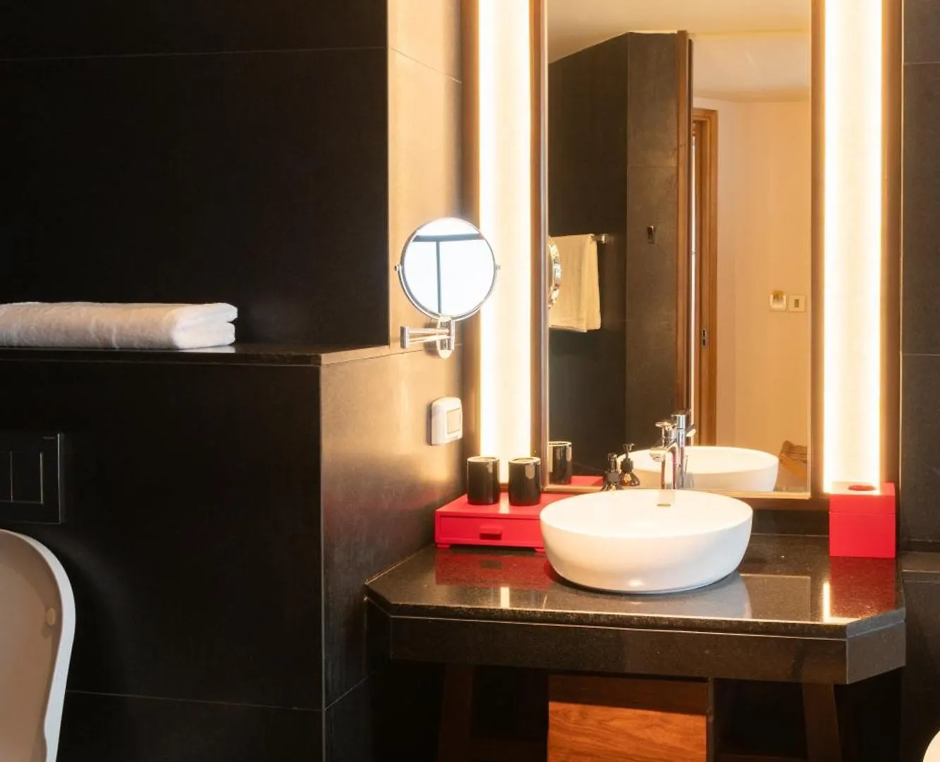 Suzu Saigon - A Boutique Hotel 胡志明市 4*,